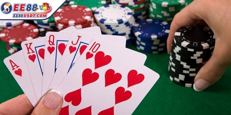 Thùng phá sảnh là gì là một trong những tay bài mạnh nhất trong Poker